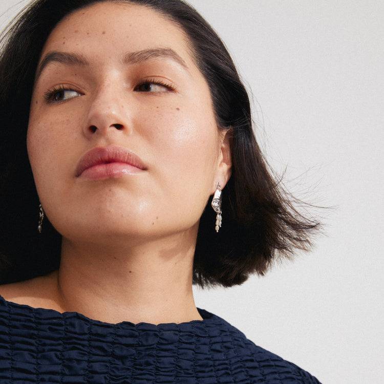 Pilgrim BLOOM recycelte Ohrringe, Weiß/Versilbert Cyber Monday