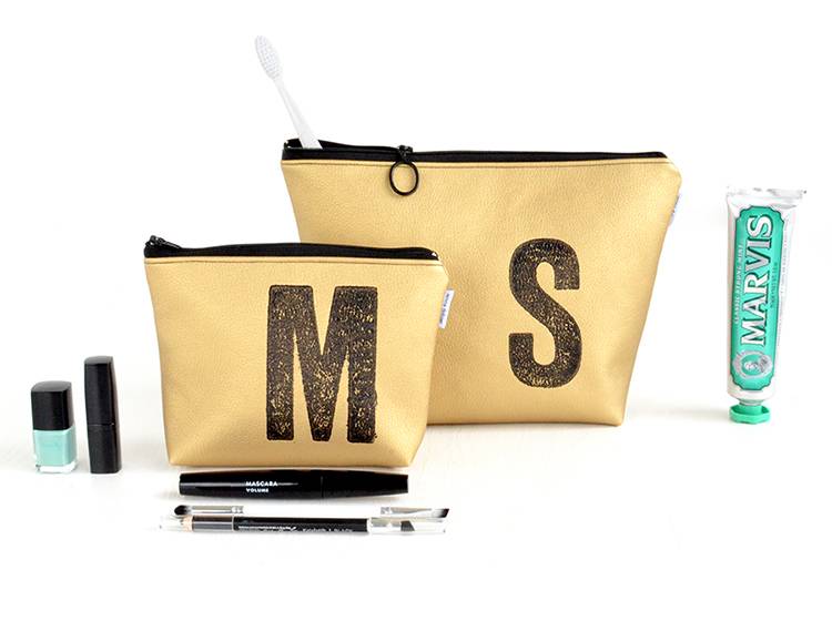 Renna Deluxe Waschtasche Metallic GOLD mit Buchstabe, vegan Großer Ausverkauf