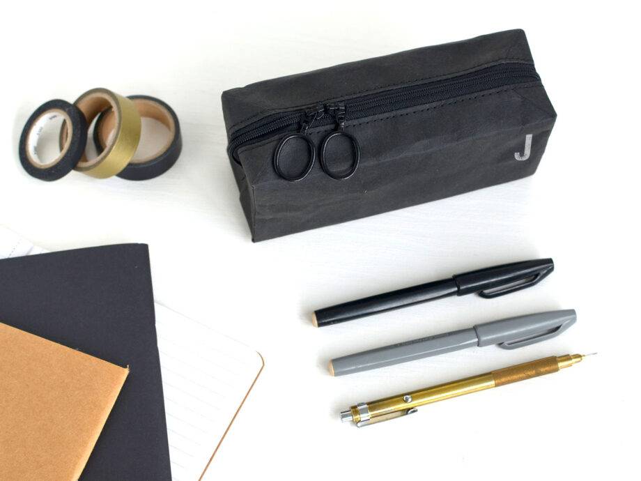 Renna Deluxe Federmäppchen mit Monogramm personalisiert in Schwarz Blitzangebot