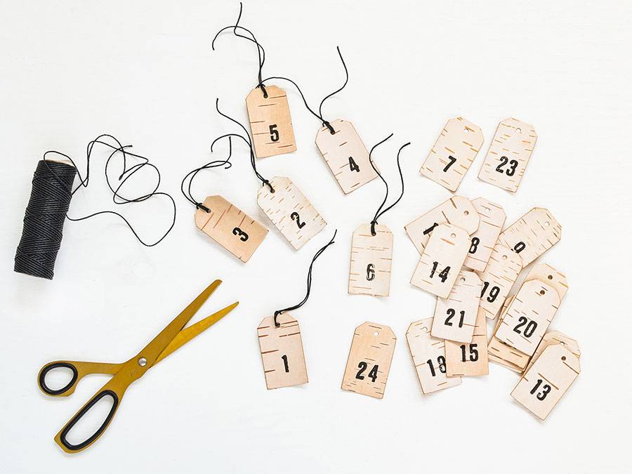 Renna Deluxe Adventskalender Zahlen Anhänger aus Birkenrinde Sonderangebot