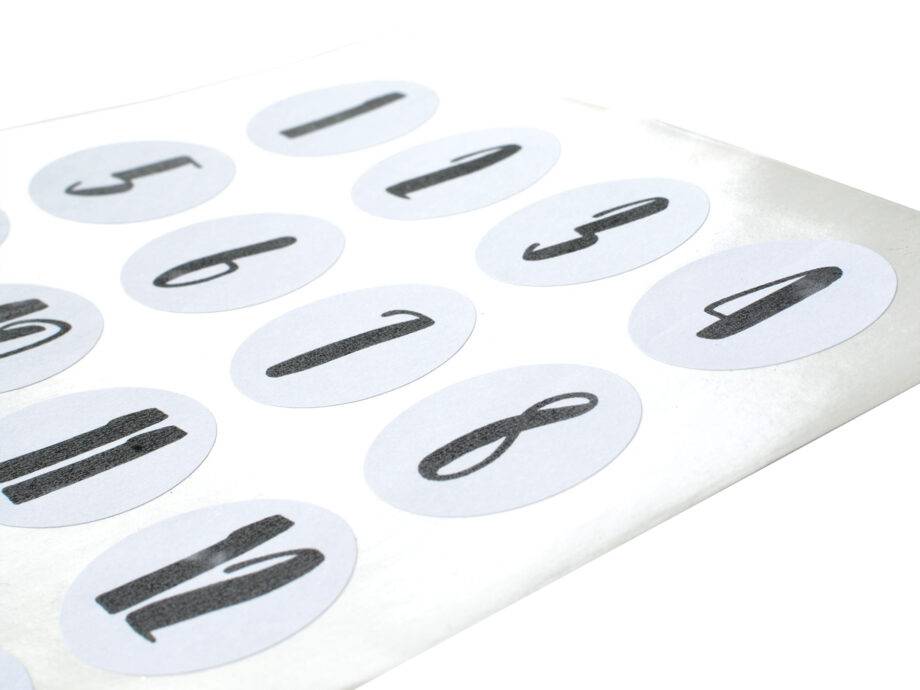 Renna Deluxe Adventskalender Schwarz-Weiß mit Handlettering Tiefpreis
