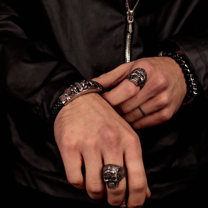 Save Brave Armband Jack mit Totenkopf aus geflochtenem Leder & Edelstahl Hotsell