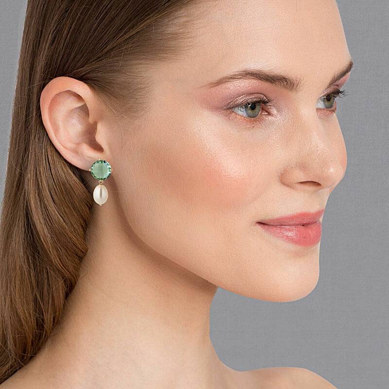 SchwesterSchwester Funkelnde Ohrstecker in Lindgrün mit edler Süßwasserperle Super Sparpreis