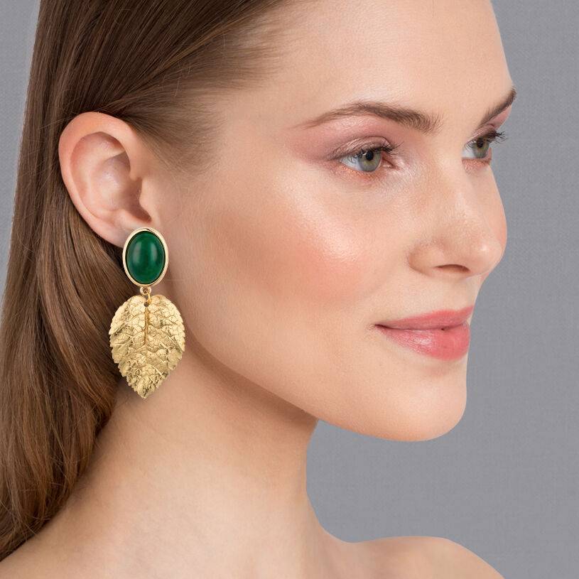 SchwesterSchwester Dunkelgrüner Ohrstecker mit großem goldenen Blatt von AmuseToi Black Friday