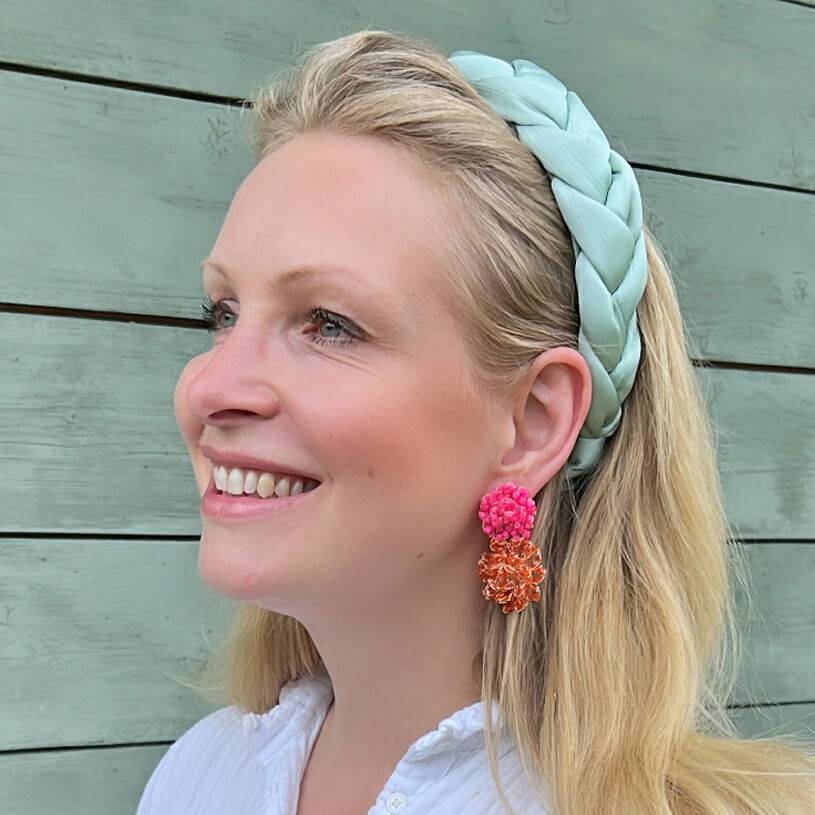SchwesterSchwester Bunte Perlen-Ohrringe aus zwei Blüten in leuchtendem Pink und Orange Black Friday Preise