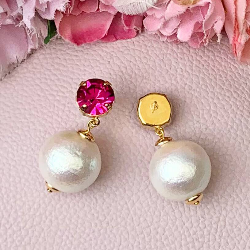SchwesterSchwester Funkelnde runde Ohrstecker in Pink mit federleichten Baumwollkugel Online Outlet