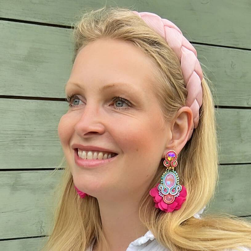 SchwesterSchwester Außergewöhnliche Soutache-Ohrringe in leuchtendem Pink Riesige Rabatte