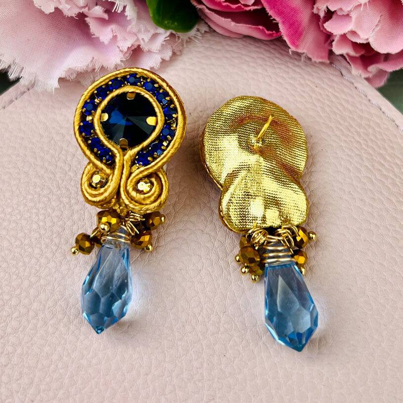 SchwesterSchwester Hübsche Soutache-Ohrstecker mit blauen Kristallen und Tropfen Begrenzt auf 3 Tage