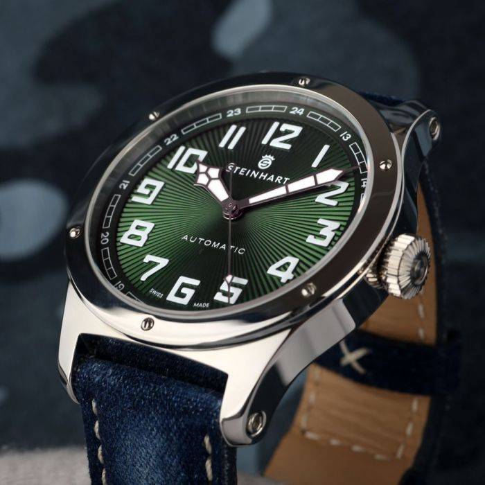 Steinhart Military 47 automatic green Flash Sale