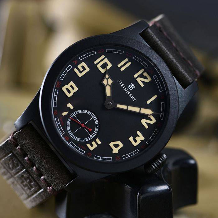 Steinhart MILITARY 42 handaufzug black Exklusivangebot
