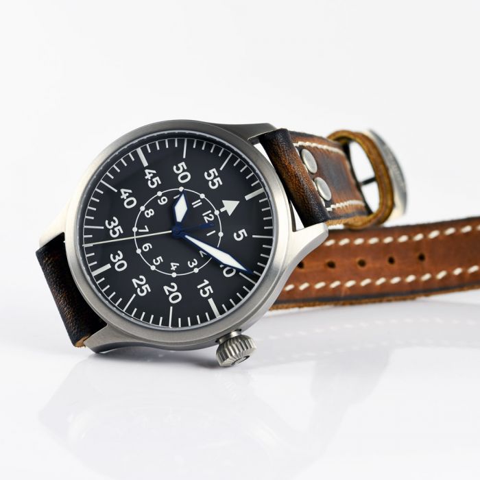 Steinhart Nav B-Uhr 47 Titan B Muster Zentralsekunde Kostenlose Rückgabe