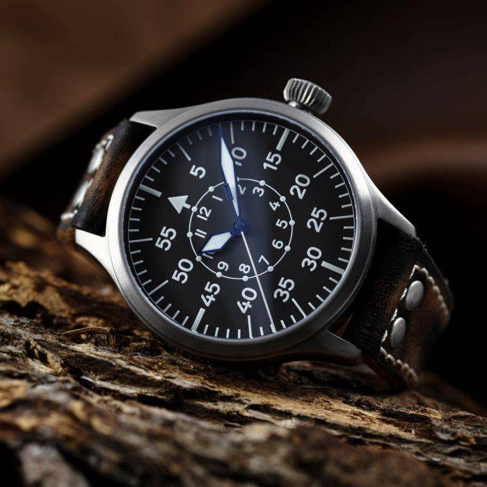Steinhart Nav B-Uhr 47 Titan B Muster Zentralsekunde Kostenlose Rückgabe