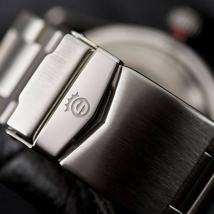 Steinhart Ocean One vintage Dual Time premium Taucheruhr Riesige Rabatte