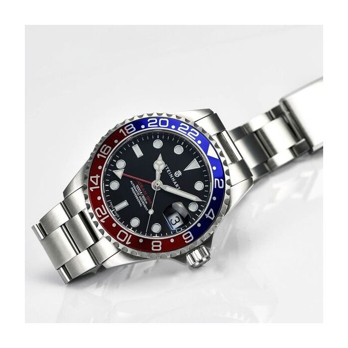 Steinhart Ocean 39 GMT BLUE-RED Taucheruhr Große Rabatte