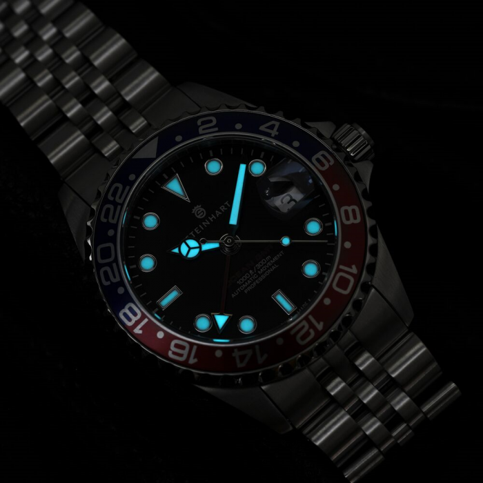 Steinhart Ocean 39 GMT BLUE-RED .2 Taucheruhr Kauf eins, bekomm eins gratis