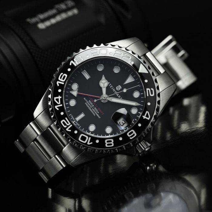 Steinhart Ocean 39 GMT BLACK Ceramic Taucheruhr Riesige Ersparnisse